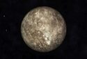 Толстые залежи льда на Луне и Меркурии