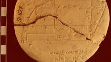 Учёные изучили древнюю табличку, которая использовалась для работы в геодезии